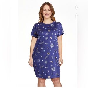 Women's Joyspun Navy Blue Celestial Print Soft Sleep Shirt W/Pockets. Size 2X/3X